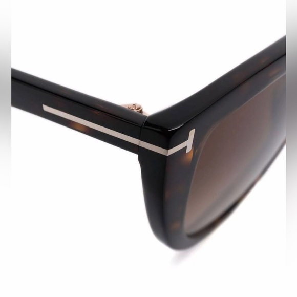 Tom Ford Eyewear Isabella 02 Cat-Eye Sunglasses - tortoise brown - Picture 2 of 16